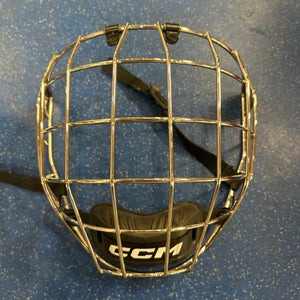Large CCM FM580 Chrome Cage
