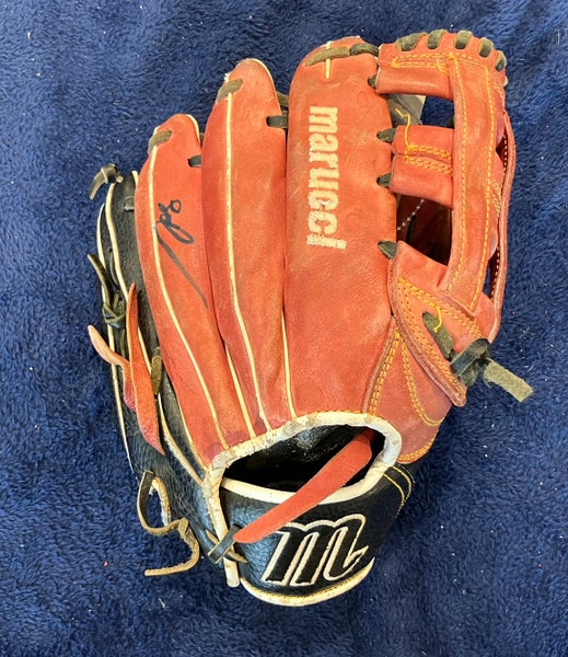 Red Marucci Founders Series RH Infield Baseball Glove 12" (Used)