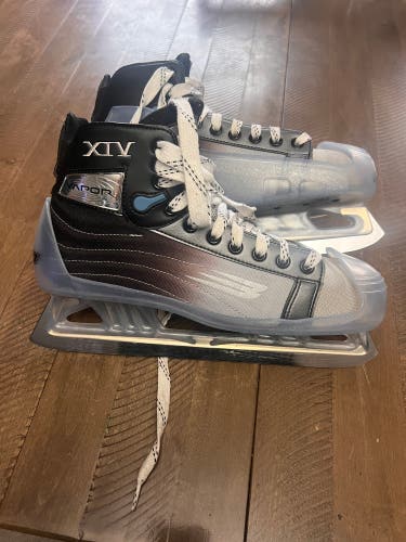 Bauer Vapor XXX Hockey Goalie Skates Regular Width 10 (New)
