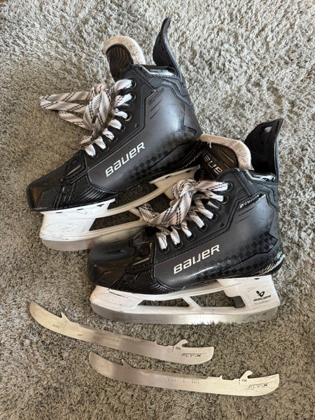 2024 Bauer Supreme Shadow Hockey Skates Size 4.5 (Used) BONUS SET OF FLY X BLADES
