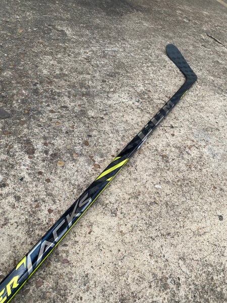 CCM Super Tacks AS4 PRO Pro Stock Hockey Stick Grip 85 Flex P28 Left 73561