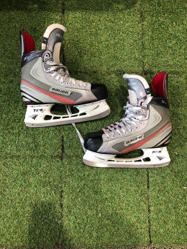 Senior Bauer Vapor X4.0 Hockey Skates Extra Wide Width 9.0 (Used)