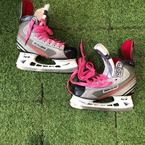 Intermediate Bauer Vapor X4.0 Hockey Skates Regular Width Size 4.0 (Used)