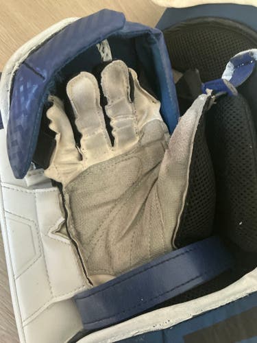 Vaughn V9 Pro Carbon Regular Pro Stock (Used)