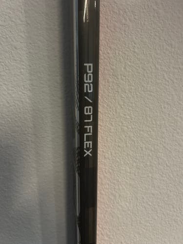 Senior Bauer Vapor Hyperlite Left Hand Hockey Stick P92 (Used)