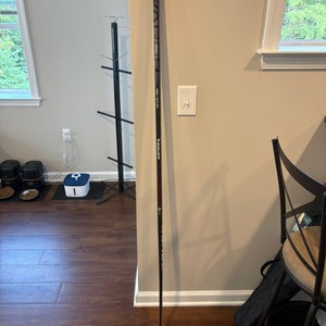 Senior Bauer Vapor X5 Pro Right Handed Hockey Stick P28 (Used)