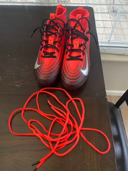 Unisex Size M 8.0 (W 9.0) Adult Nike Cleats (New)