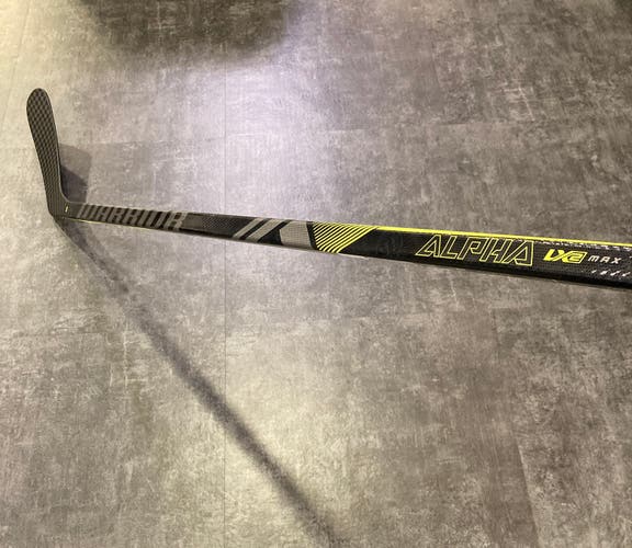 Warrior Alpha LX2 Max Hockey Stick | RH W03