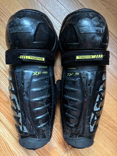 Senior CCM Tacks xf pro 14" Shin Pads Pro Stock (Used)