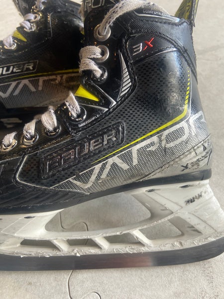 2023 Bauer Vapor 3X Hockey Skates Regular Width 12 (Used)