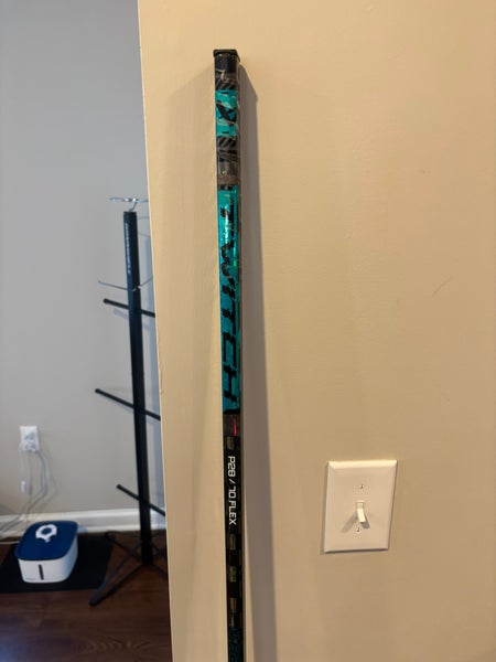 Senior Bauer Twitch Right Handed Hockey Stick P28 (Used)
