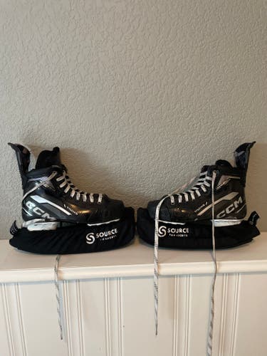 2024 CCM Tacks Vector Plus Hockey Skates Wide Width Size 5 (Used)
