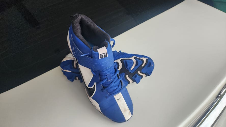Blue Men's Size M 11.0 (W 12.0) Adult Nike High Top Molded Cleats (Used)