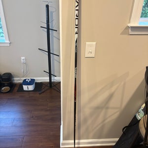 Senior Bauer Vapor 3X Right Handed Hockey Stick P92 (Used)