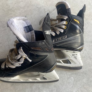 2022 Bauer Supreme S160 Hockey Skates Regular Width Size 2 (Used)