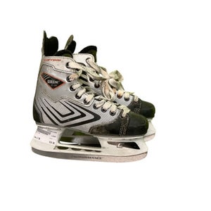 Used CCM 1.0 Junior Hockey Skate Junior 04 11686-S000045707