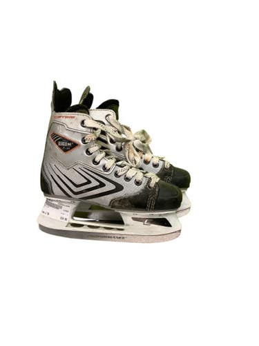 Used CCM 1.0 Junior Hockey Skate Junior 04 11686-S000045707