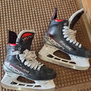 Used Intermediate Bauer Vapor 3X Hockey Skates Regular Width 6.5