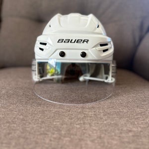 Small Bauer Re-akt 55 Helmet (New)