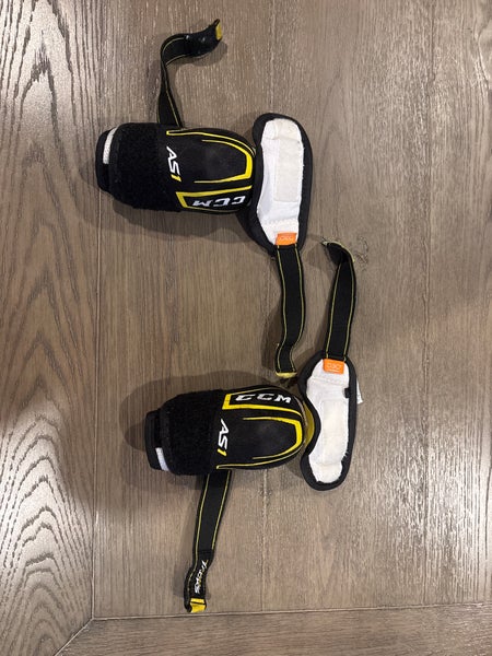 Youth Large CCM Super Tacks AS1 Elbow Pads (Used)