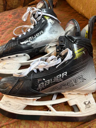Bauer Vapor Hyperlite 2 Hockey Skates 7.5 (Used)