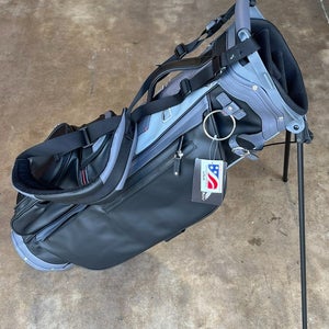 Sun Mountain Matchplay Stand Golf Bag 4 Way Black - New with its box