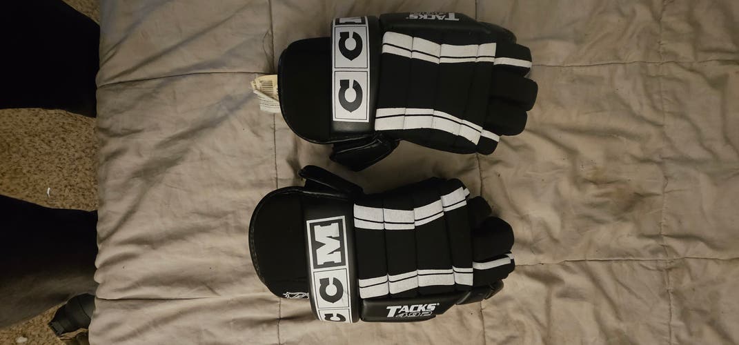 CCM Tacks 492 Gloves 14" (Used)