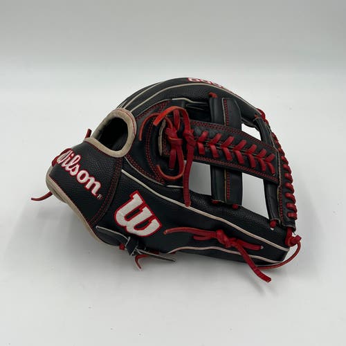 Wilson A2000 1785 11.75 Infield Baseball Glove