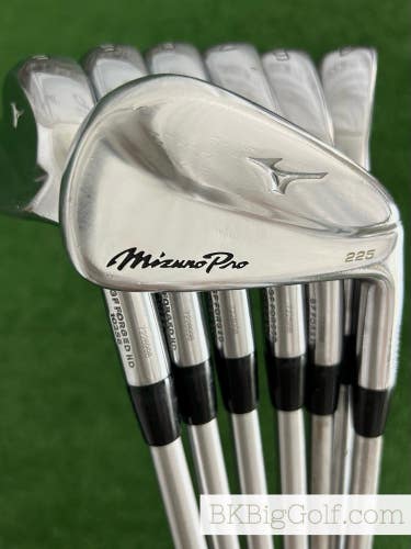 Mizuno Pro 225 Forged Iron Set 4-P / KBS Tour C-Taper 120 Stiff