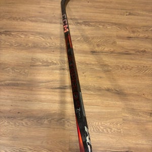 Intermediate CCM Jetspeed FT7 Pro Left Hand Hockey Stick P28 (New)
