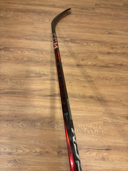 Intermediate CCM Jetspeed FT7 Pro Left Hand Hockey Stick P28 (New)