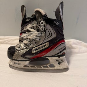 Bauer Vapor X3.0 Hockey Skates Regular Width 11 (Used)