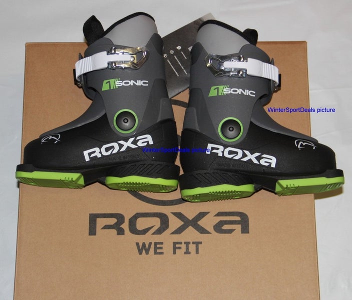 NEW little kids ski boots mondo 15.5 / US 7 ROXA Sonic 1 made in Italy 2026!