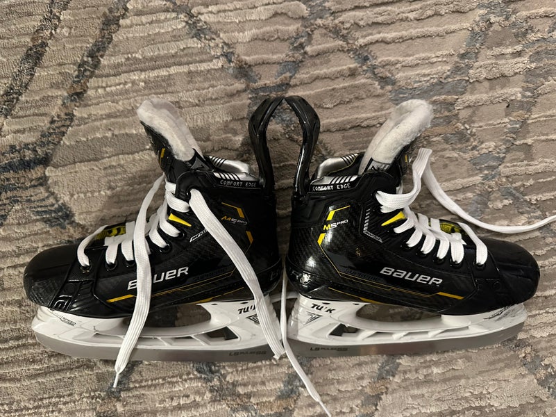 2024 Bauer Supreme M5 Pro Hockey Skates Extra Wide Width Size 2 (Used)