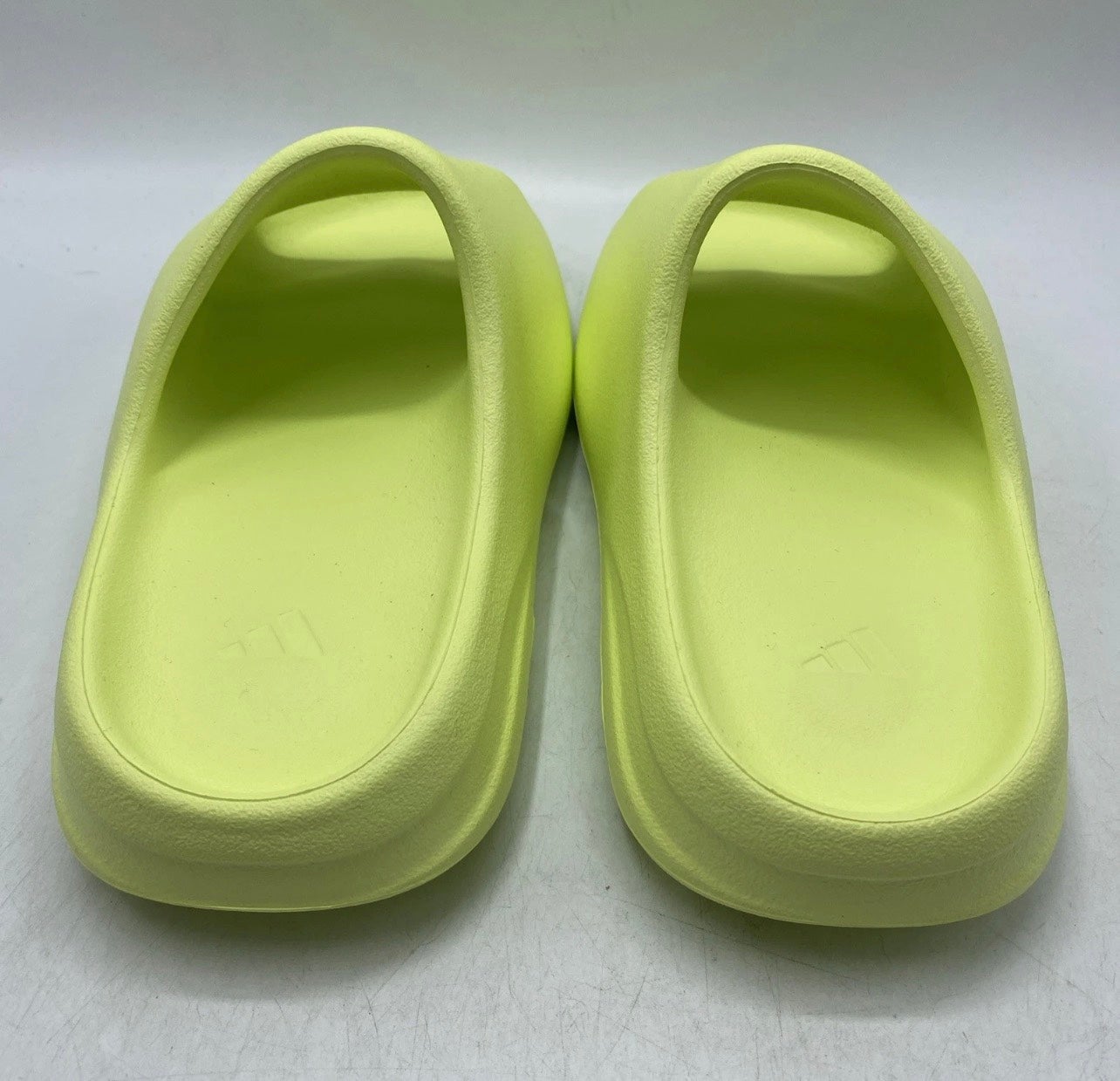 NEW WITHOUT BOX Size 10 Glow Green Adidas Yeezy Slide  display picture 1