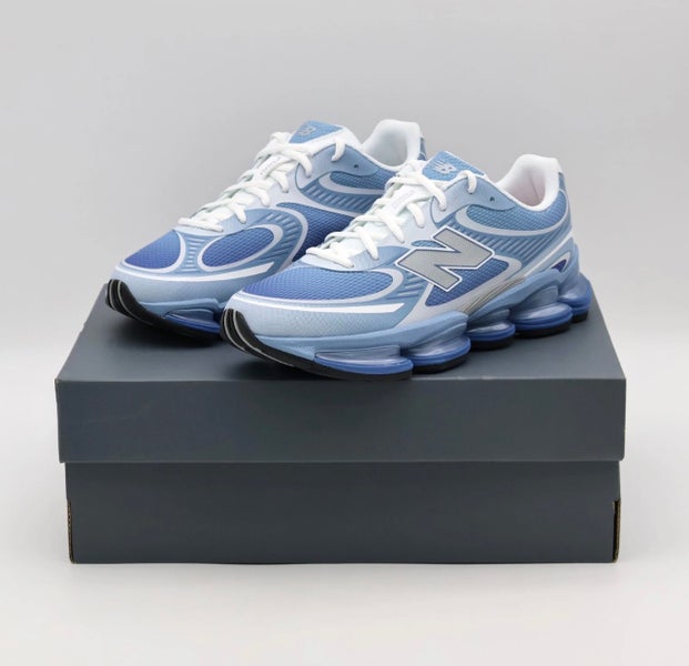 New with box Men’s size 8 Baby Blue New Balance Abzorb 2000