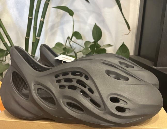 NEW WITHOUT BOX Size 12 Onyx Adidas Yeezy Foam Runners (black)