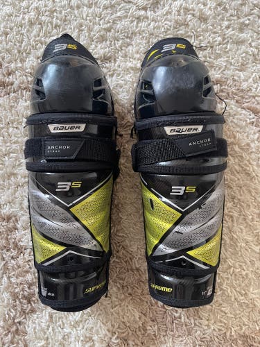 Junior Bauer Supreme 3S 11" Shin Pads (Used)