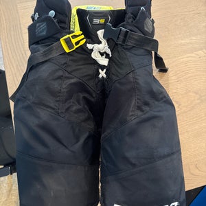 Men's Junior Large Bauer Supreme 3S Pro Hockey Pants (Used)