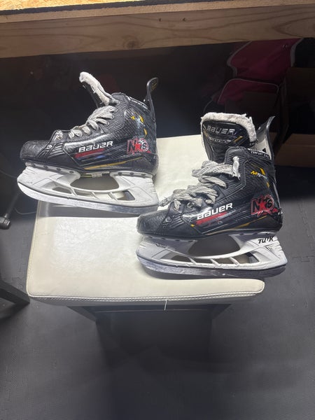 Bauer Supreme M5 Pro Hockey Skates 7.5 (Used)