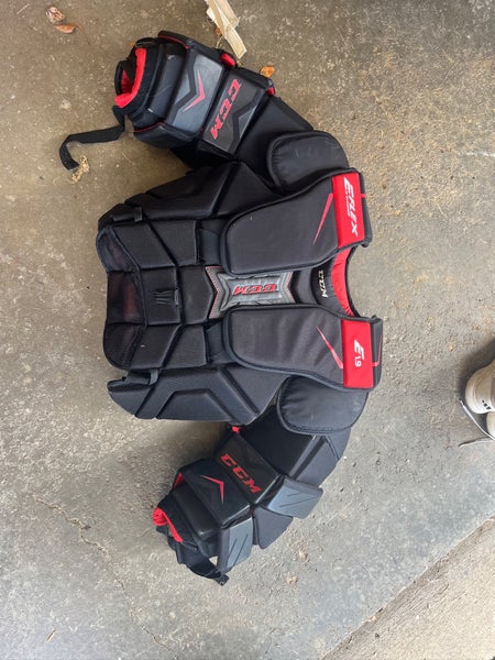 Large/Extra Large CCM Extreme Flex Shield E1.9 Goalie Chest Protector (Used)