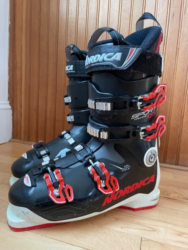 Mondo 27 & 27.5 Men's Nordica All Mountain SPORTMACHINE 100 Ski Boots Medium Flex (Used)