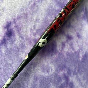 Black DeMarini Ultimate Weapon Alloy Bat (-6) Alloy 28 oz 34" (Used)