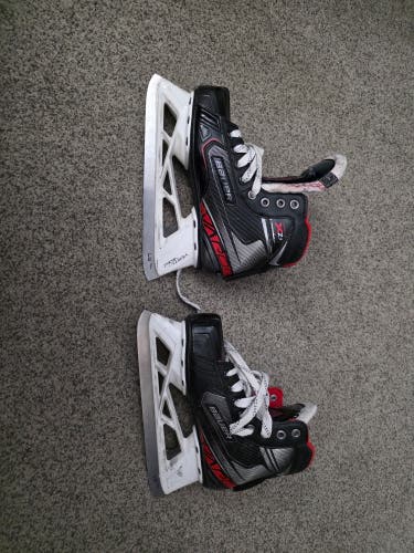 Bauer Vapor X2.7 Hockey Goalie Skates Size 4 (Used)