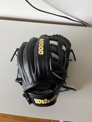 2024 Wilson A2000 RH Infield Baseball Glove 11.5" (New)