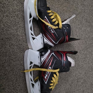 CCM JetSpeed FT440 Hockey Skates Size 2 (Used)