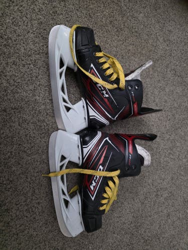 CCM JetSpeed FT440 Hockey Skates Size 2 (Used)
