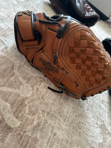 Mizuno RH Baseball Glove 11"