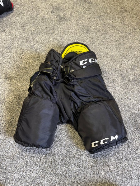 Youth Large CCM Hockey Pants (Used)