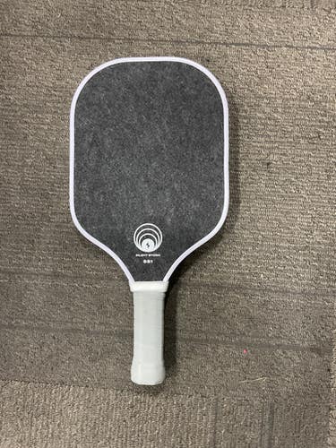 Used SILENT STORM SS1 PADDLE Pickleball Racquet Grey 11614-S000221365
